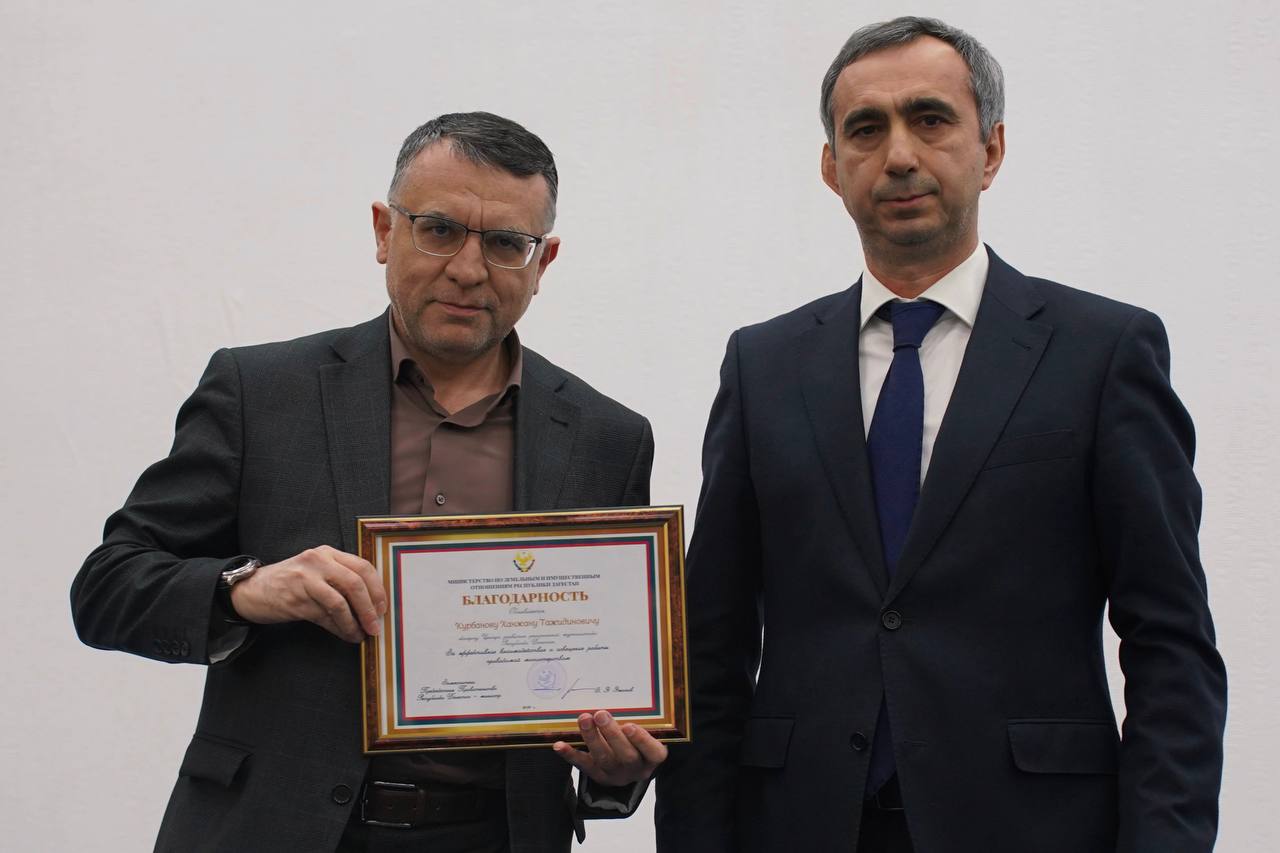 Заур Эминов поздравил дагестанских журналистов с профессиональным праздником